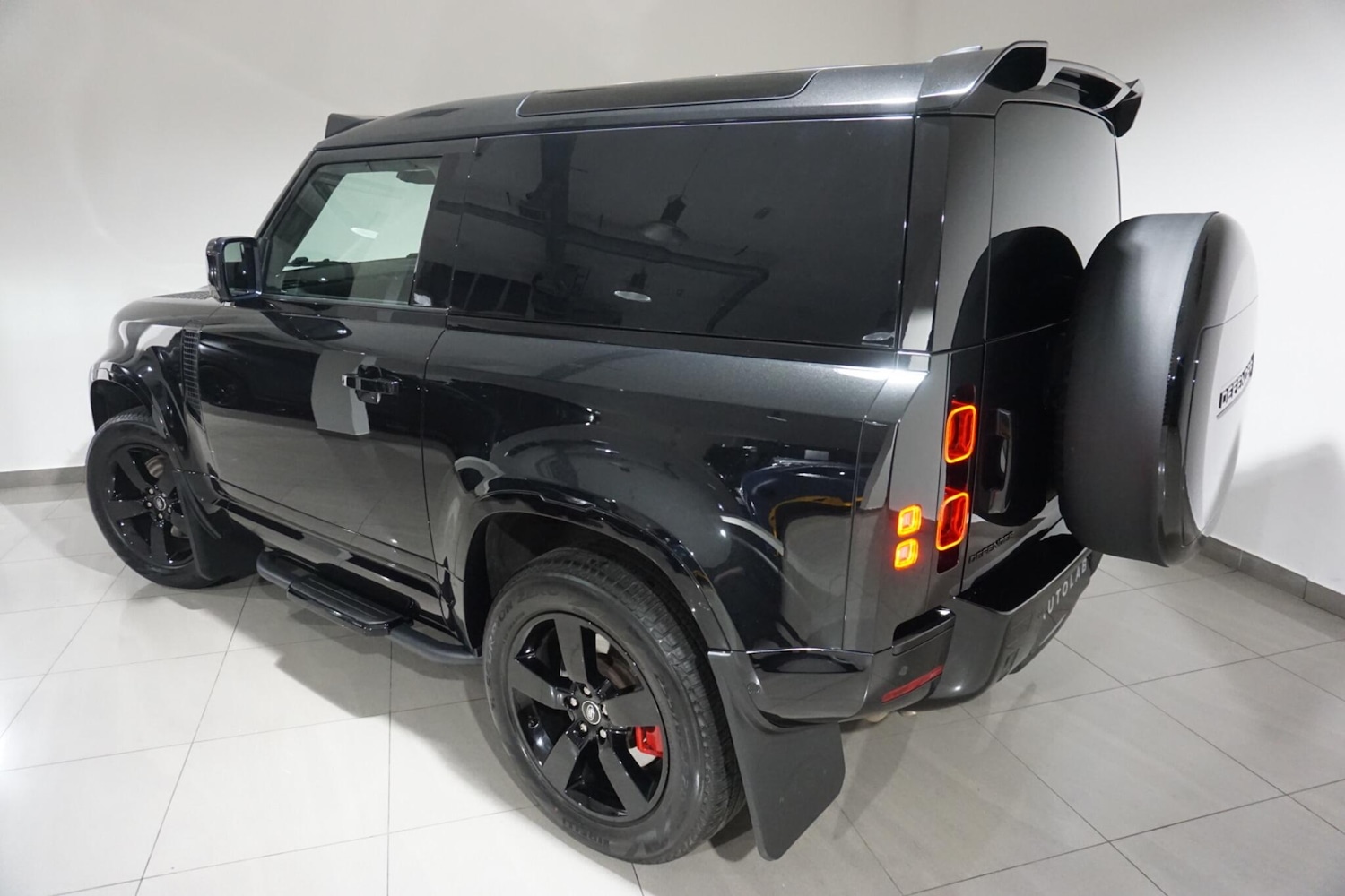 Used Land Rover Defender 90 2022 for sale - 76360526: Photo 28