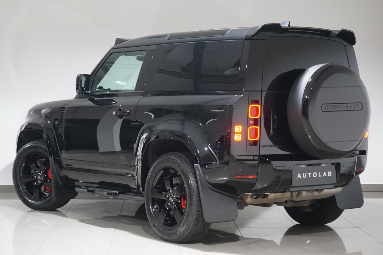 Used Land Rover Defender 90 2022 for sale - 76360526: Photo 30