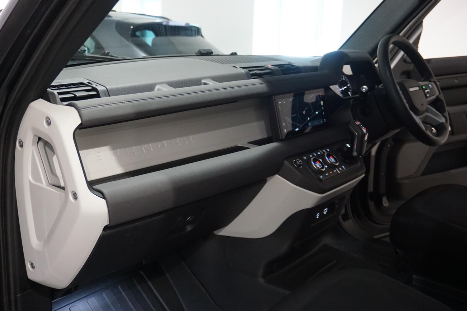 Used Land Rover Defender 90 2022 for sale - 76360526: Photo 45