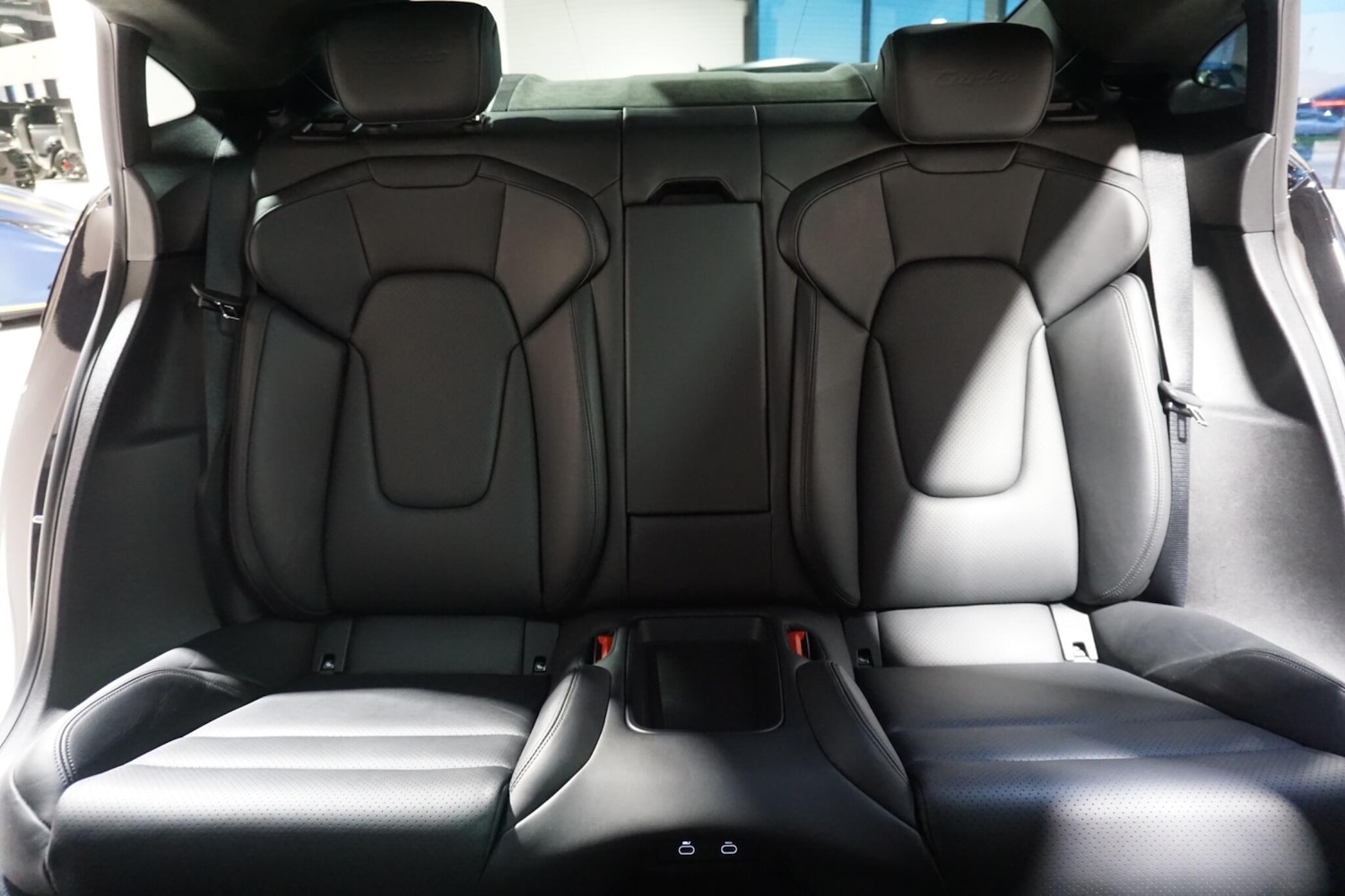 Used Porsche Taycan 2020 for sale - 77144400: Photo 10