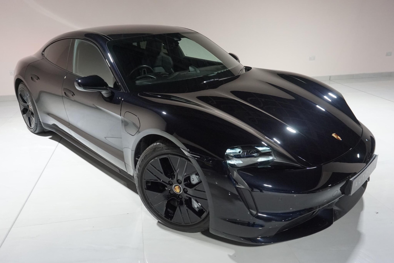 Used Porsche Taycan 2020 for sale - 77144400: Photo 35