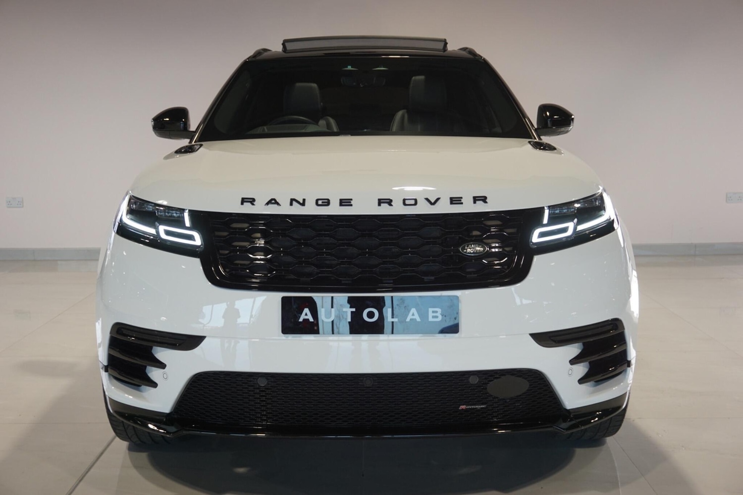 Used Land Rover Range Rover Velar 2023 for sale - 76913821: Photo 23