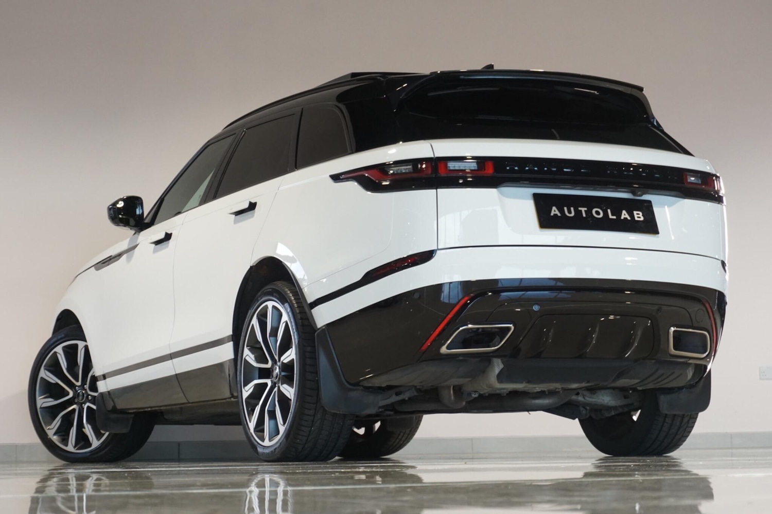 Used Land Rover Range Rover Velar 2023 for sale - 76913821: Photo 29
