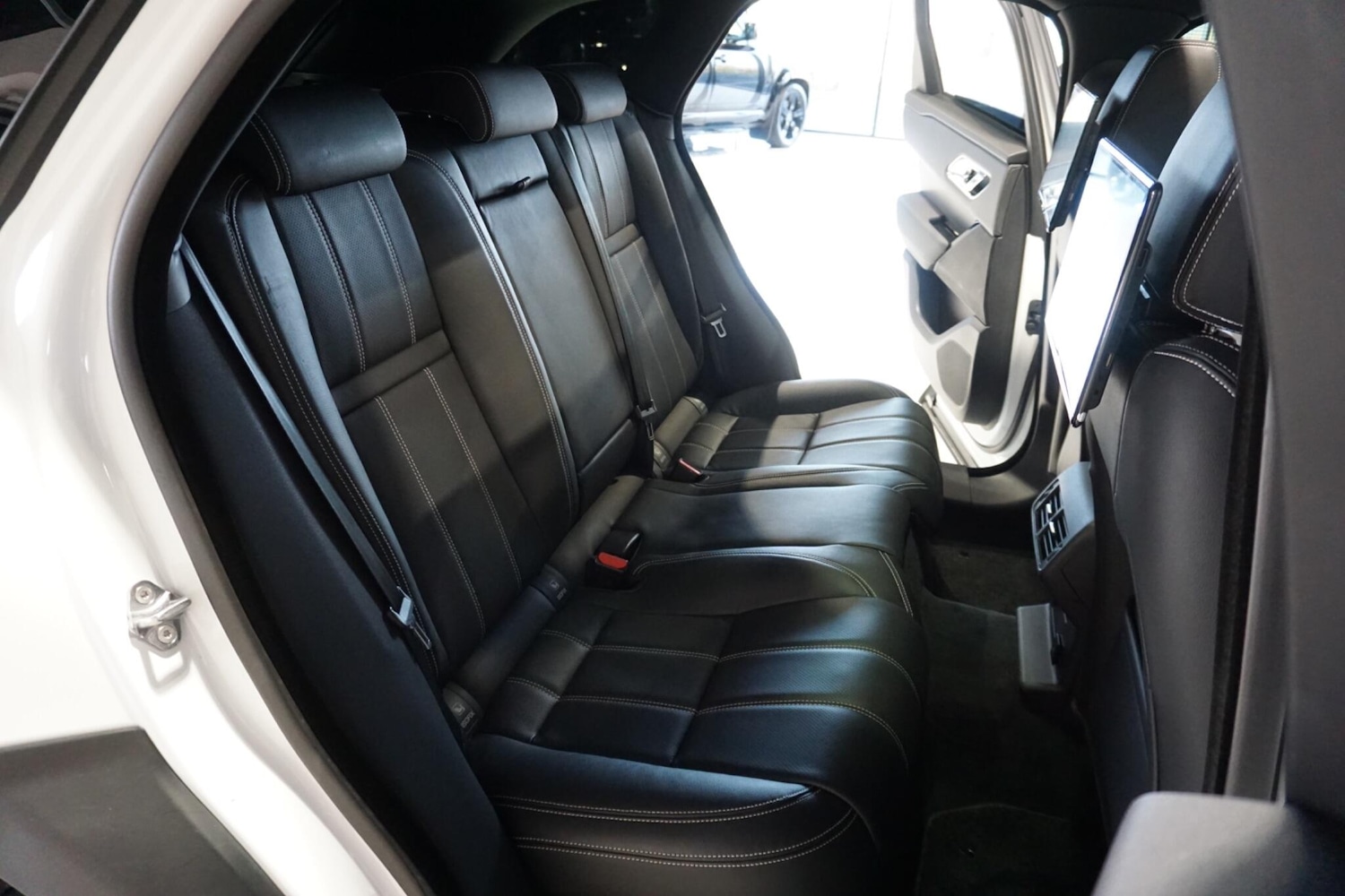 Used Land Rover Range Rover Velar 2023 for sale - 76913821: Photo 54