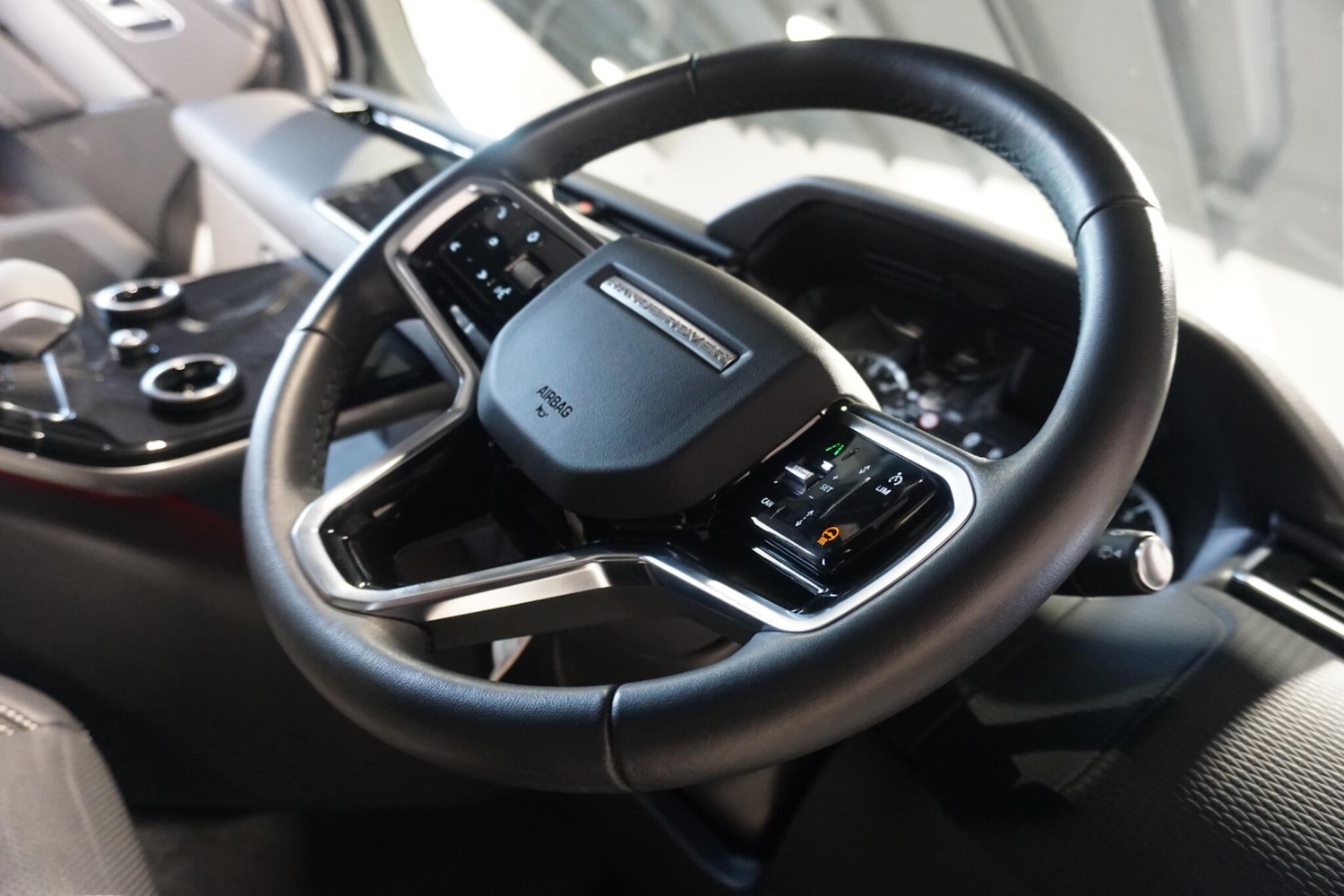 Used Land Rover Range Rover Velar 2023 for sale - 76913821: Photo 56