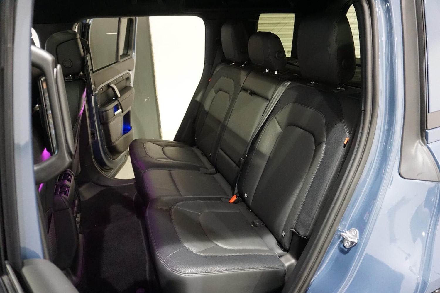 Used Land Rover Defender 110 for sale - 76476479: Photo 15