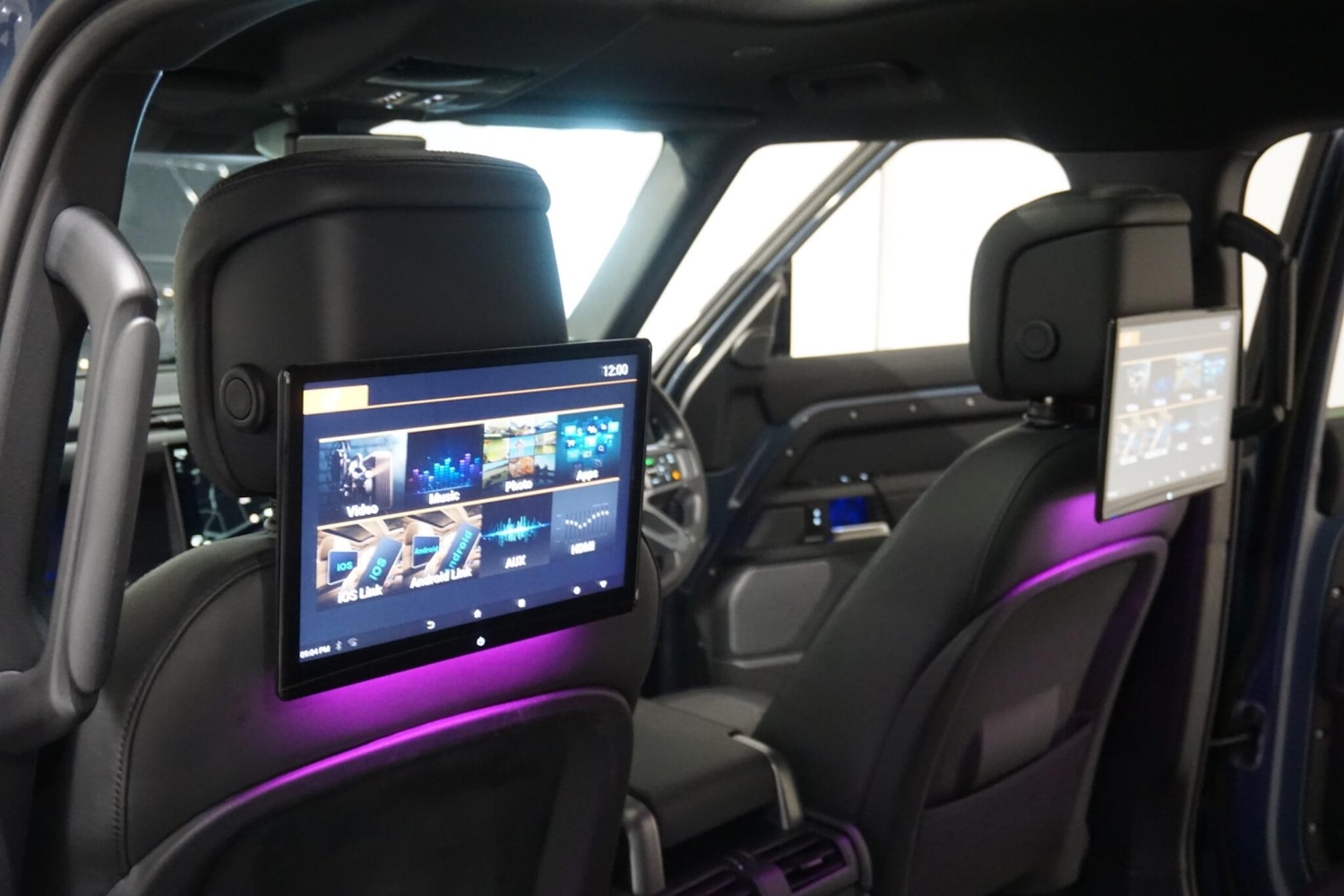 Used Land Rover Defender 110 for sale - 76476479: Photo 16