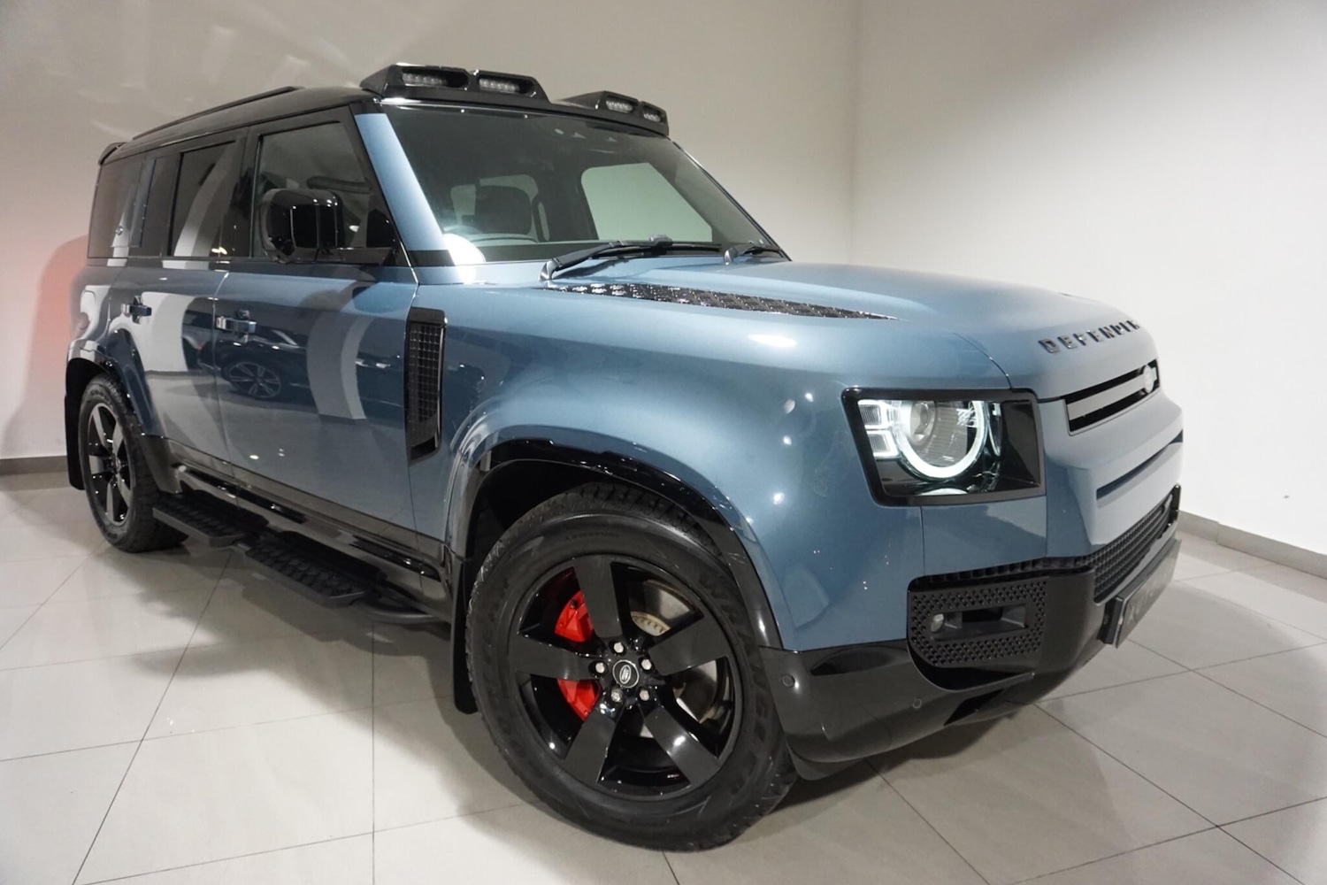 Used Land Rover Defender 110 for sale - 76476479: Photo 25