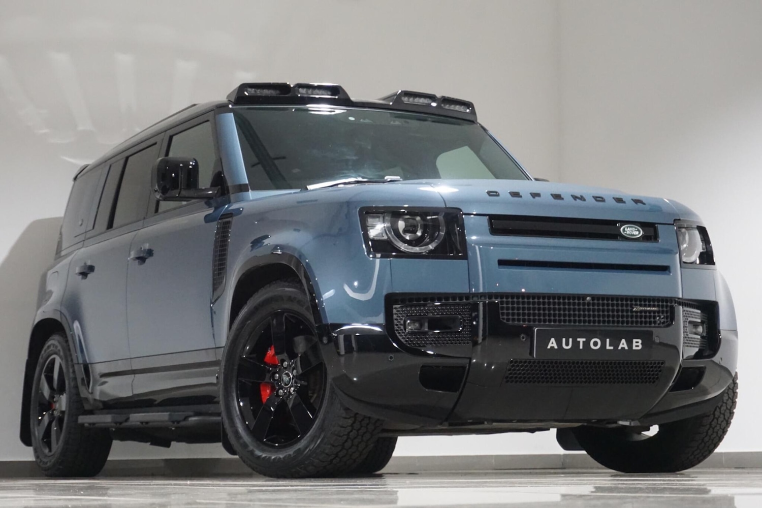 Used Land Rover Defender 110 for sale - 76476479: Photo 31