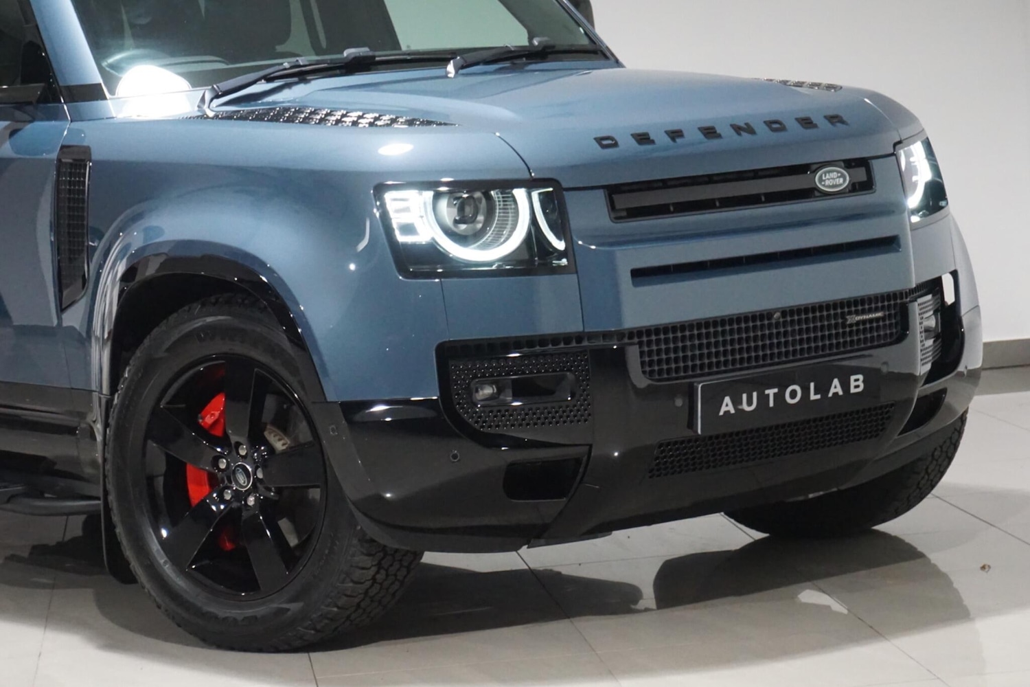 Used Land Rover Defender 110 for sale - 76476479: Photo 42