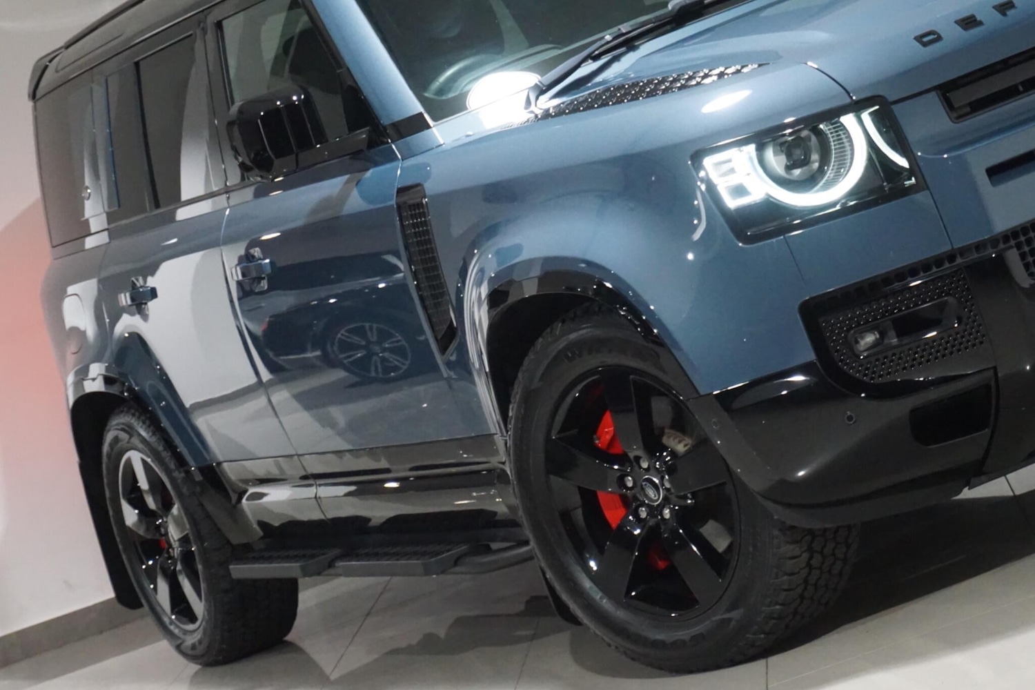 Used Land Rover Defender 110 for sale - 76476479: Photo 44