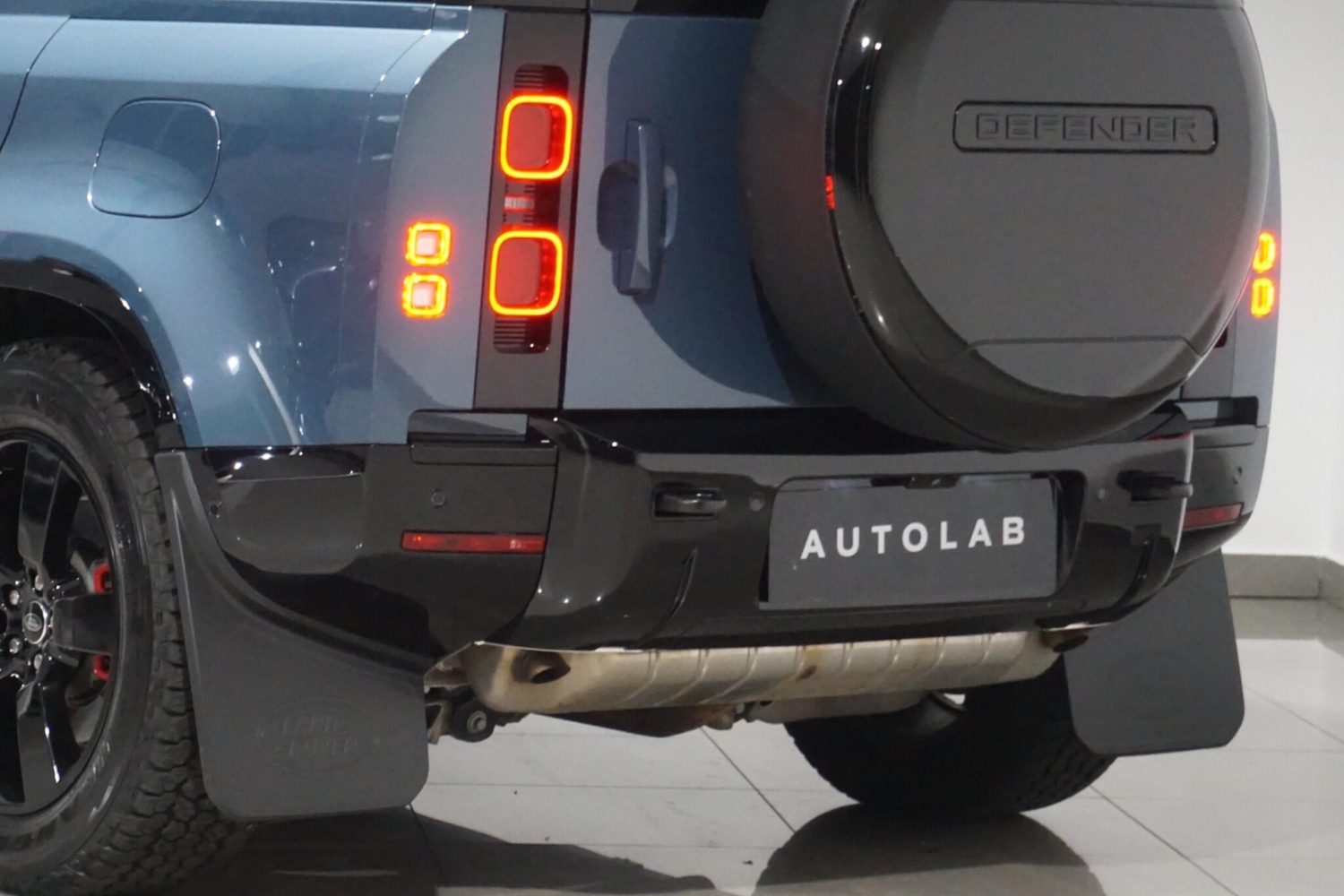 Used Land Rover Defender 110 for sale - 76476479: Photo 47