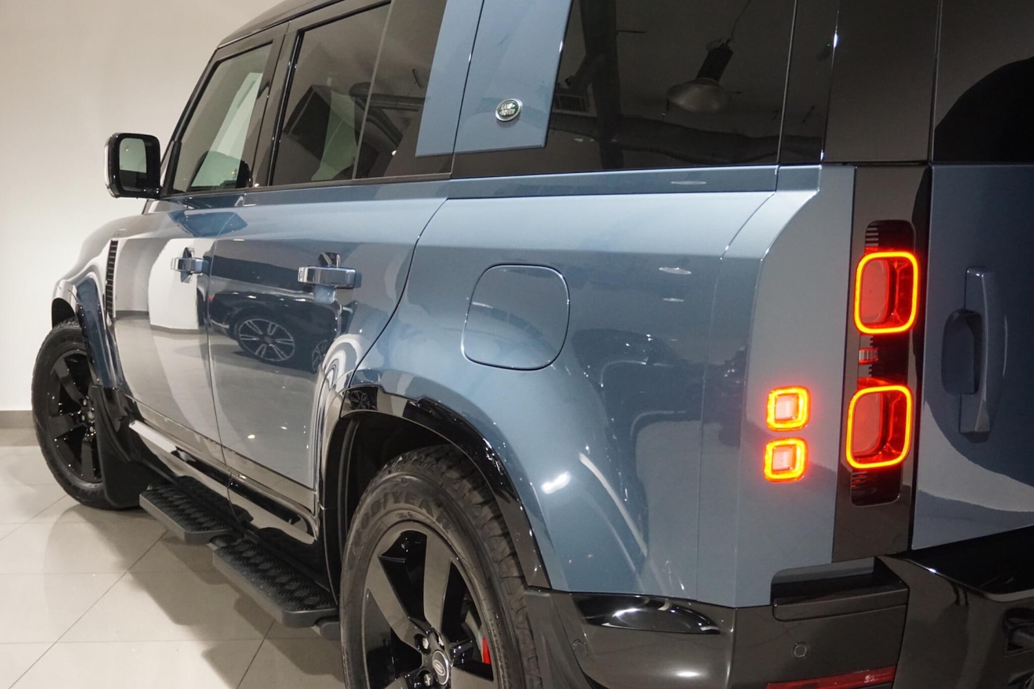 Used Land Rover Defender 110 for sale - 76476479: Photo 53