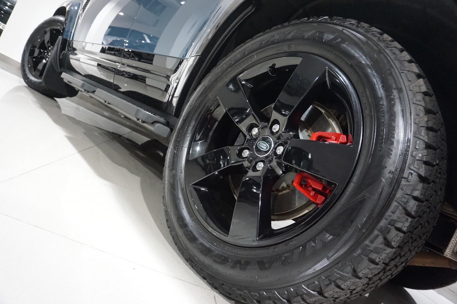 Used Land Rover Defender 110 for sale - 76476479: Photo 54