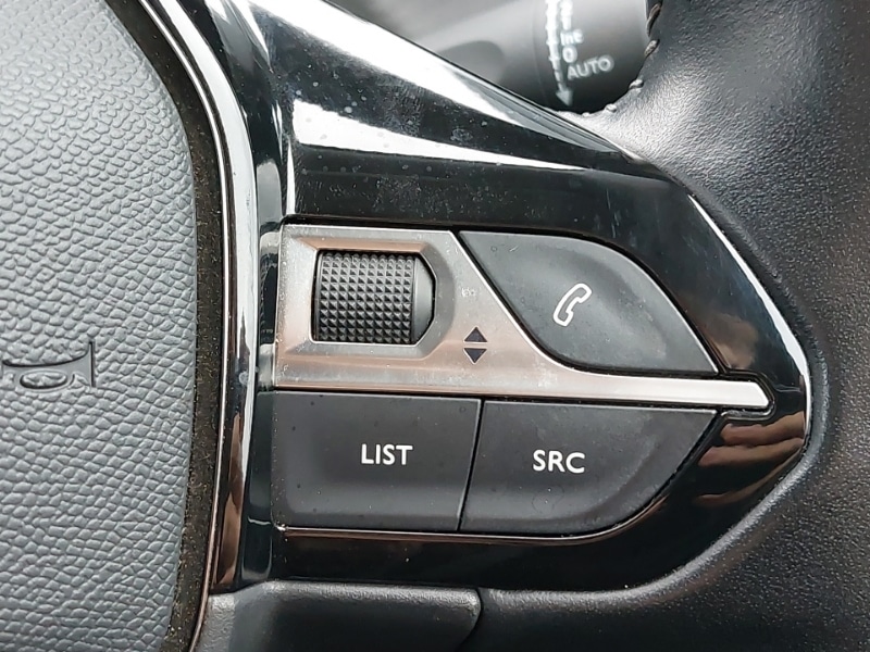 Used Peugeot 2008 2021 for sale - 76484132: Photo 15