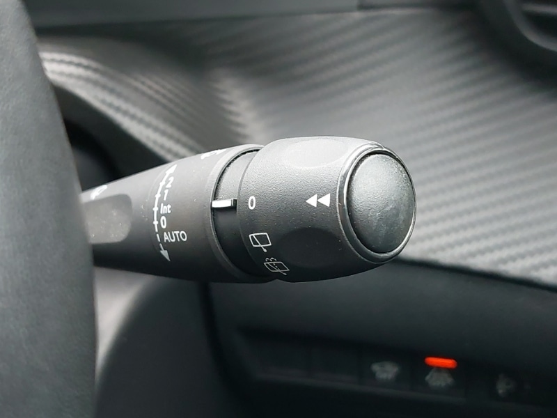 Used Peugeot 2008 2021 for sale - 76484132: Photo 17