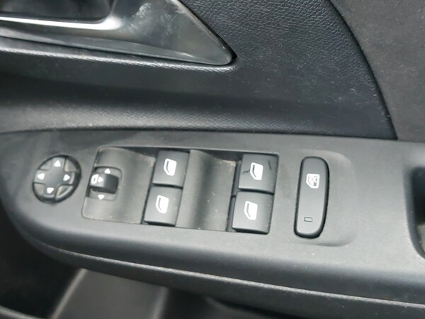 Used Vauxhall Corsa 2022 for sale - 76083434: Photo 12
