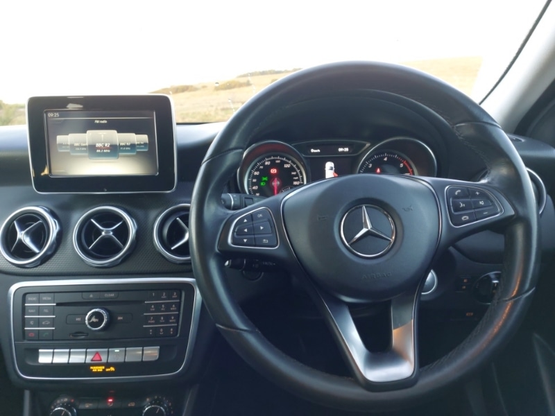 Used Mercedes-Benz GLA 2017 for sale - 76964275: Photo 11