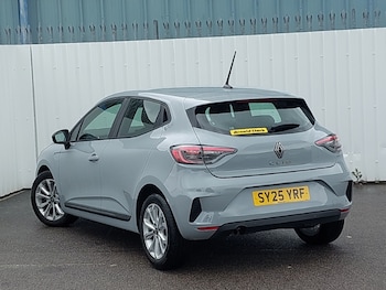Used Renault Clio 2025 for sale - 79427933: Photo