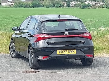 Used Hyundai i20 2023 for sale - 76221558: Photo