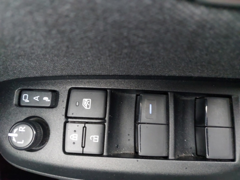 Used Toyota Yaris Cross 2022 for sale - 78023467: Photo 12