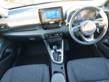 Used Toyota Yaris 2024 for sale - 78253030: Photo