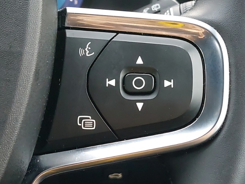 Used Volvo XC40 2024 for sale - 76920222: Photo 15