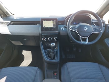Used Renault Clio 2025 for sale - 79101521: Photo