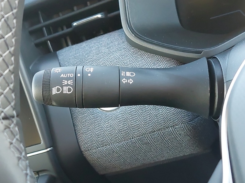 Used Renault Clio 2025 for sale - 76885345: Photo 16