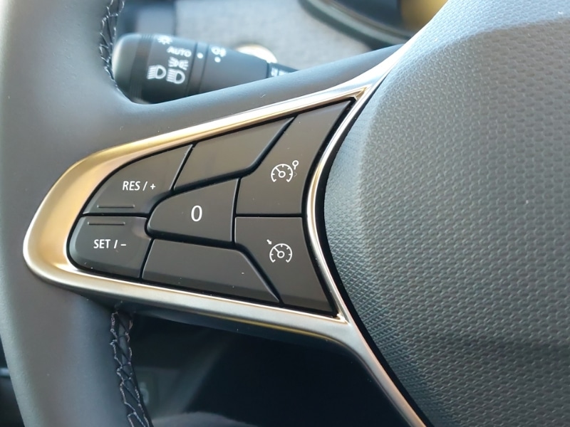 Used Renault Clio 2025 for sale - 76885347: Photo 14