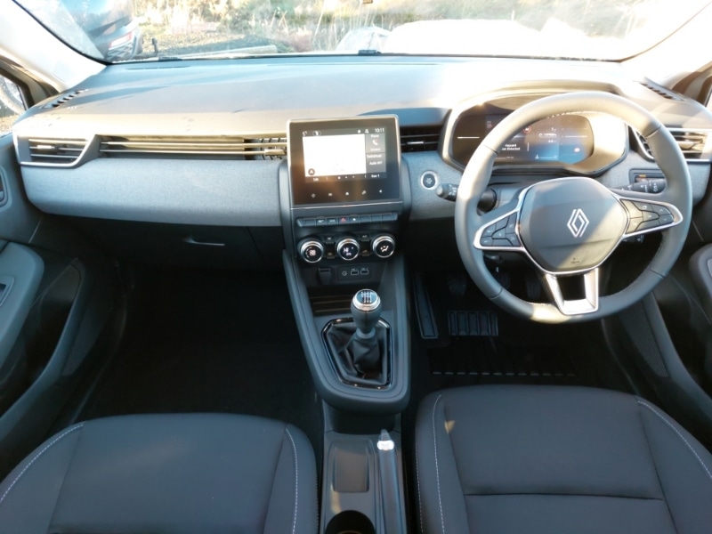 Used Renault Clio 2025 for sale - 76885347: Photo 2