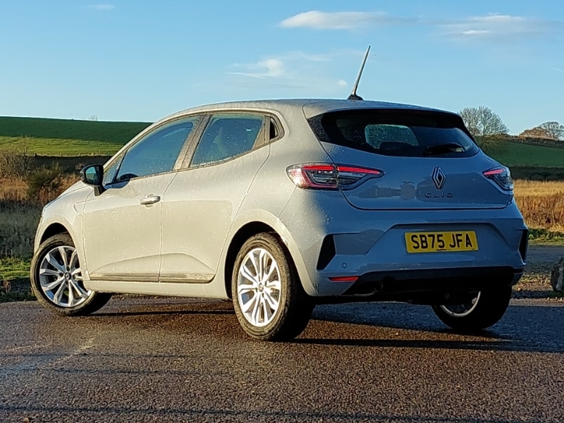 Used Renault Clio 2025 for sale - 76885347: Photo 3