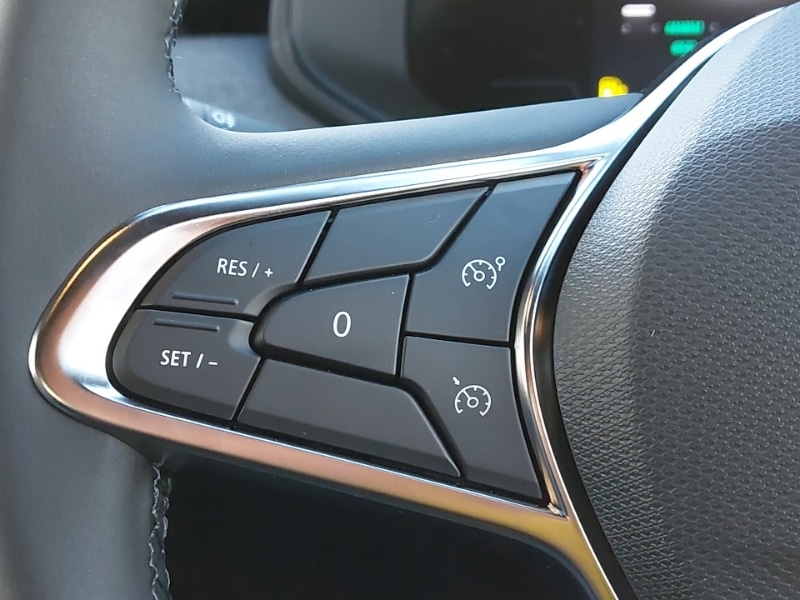 Used Renault Clio 2025 for sale - 76885352: Photo 14