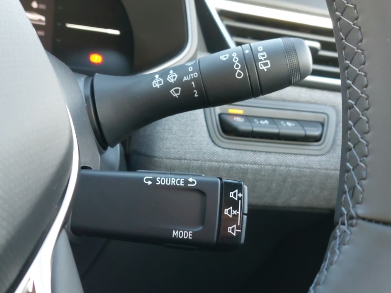 Used Renault Clio 2025 for sale - 76885352: Photo 17