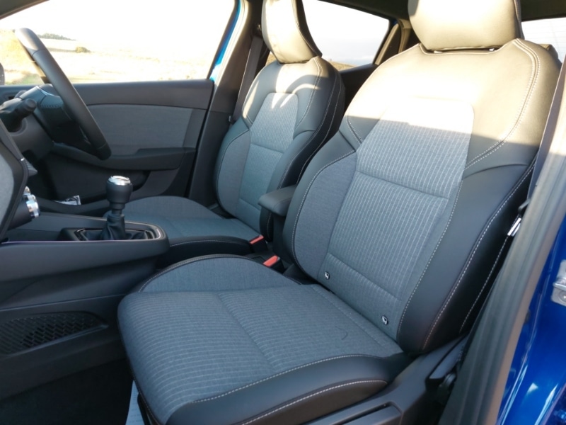 Used Renault Clio 2025 for sale - 76885352: Photo 5