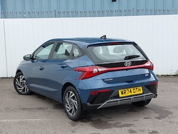 Used Hyundai i20 2024 for sale - 79474636: Photo