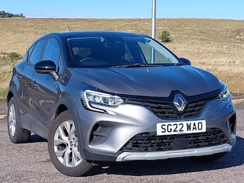 Used Renault Captur 2022 for sale - 76103564: Photo