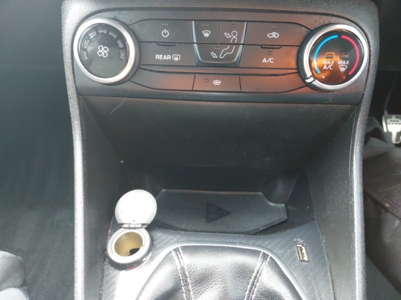 Used Ford Fiesta 2018 for sale - 78066065: Photo 19