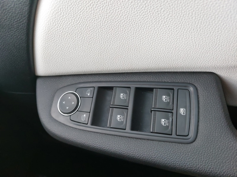 Used Renault Clio 2023 for sale - 77162568: Photo 13