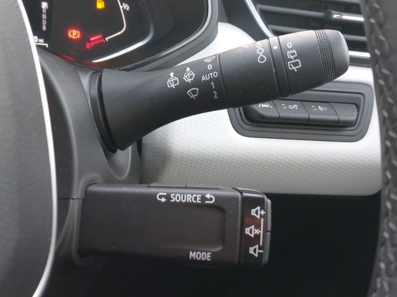 Used Renault Clio 2023 for sale - 77162568: Photo 17