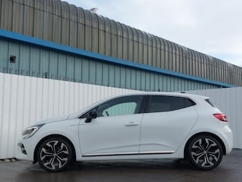 Used Renault Clio 2023 for sale - 77162568: Photo