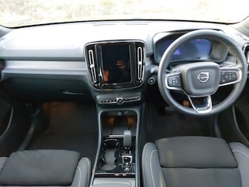 Used Volvo XC40 2024 for sale - 76911660: Photo