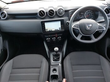 Used Dacia Duster 2022 for sale - 76195533: Photo