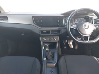 Used Volkswagen Polo 2018 for sale - 77690076: Photo