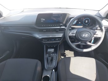 Used Hyundai i20 2024 for sale - 75952224: Photo