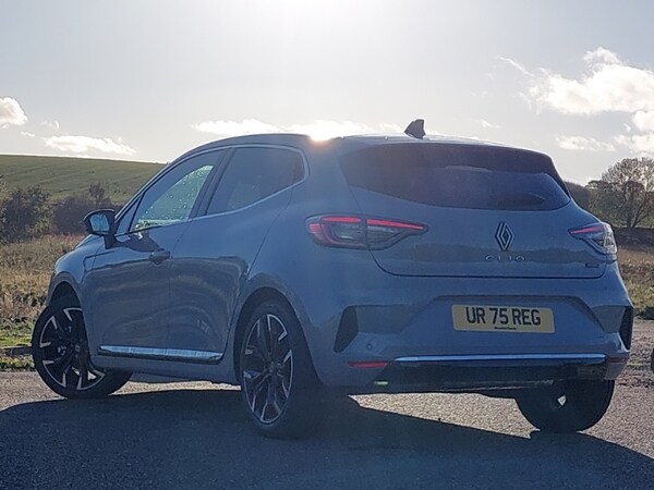Used Renault Clio 2025 for sale - 76244264: Photo 3