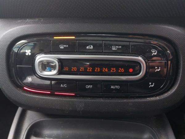 Used smart fortwo 2018 for sale - 76254468: Photo 19