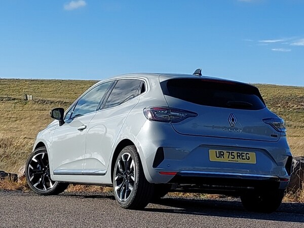 Used Renault Clio 2025 for sale - 76244356: Photo 3