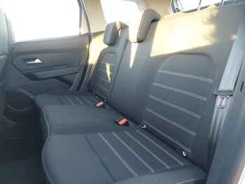 Used Dacia Duster 2022 for sale - 77004560: Photo