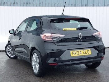 Used Renault Clio 2024 for sale - 77165249: Photo
